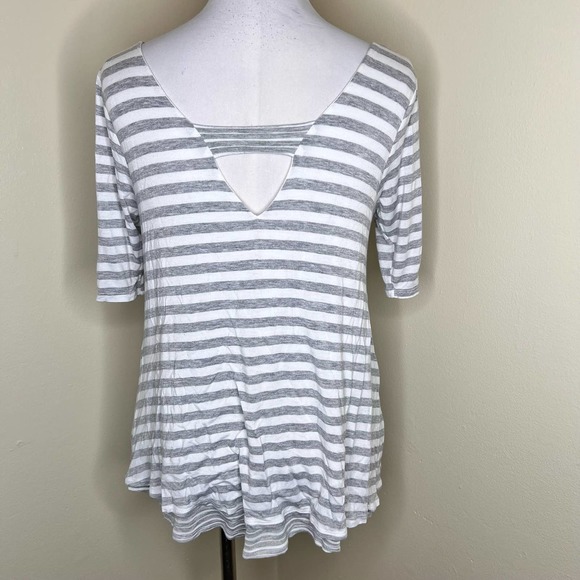 Puella Top MEDIUM Gray White Striped Layered Scoop Neck Jersey Knit V Back Women - Picture 2 of 7